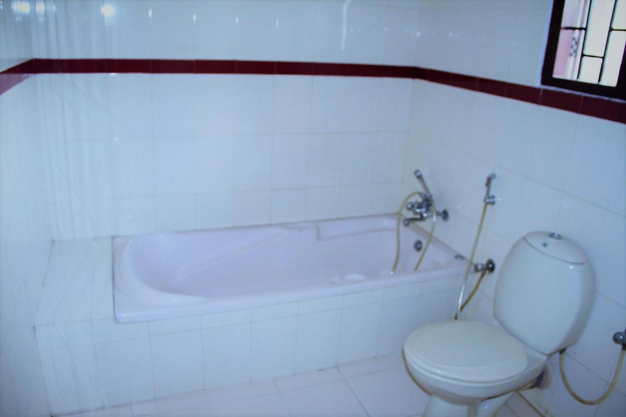 East Coast Hotell Thiruvananthapuram Eksteriør bilde