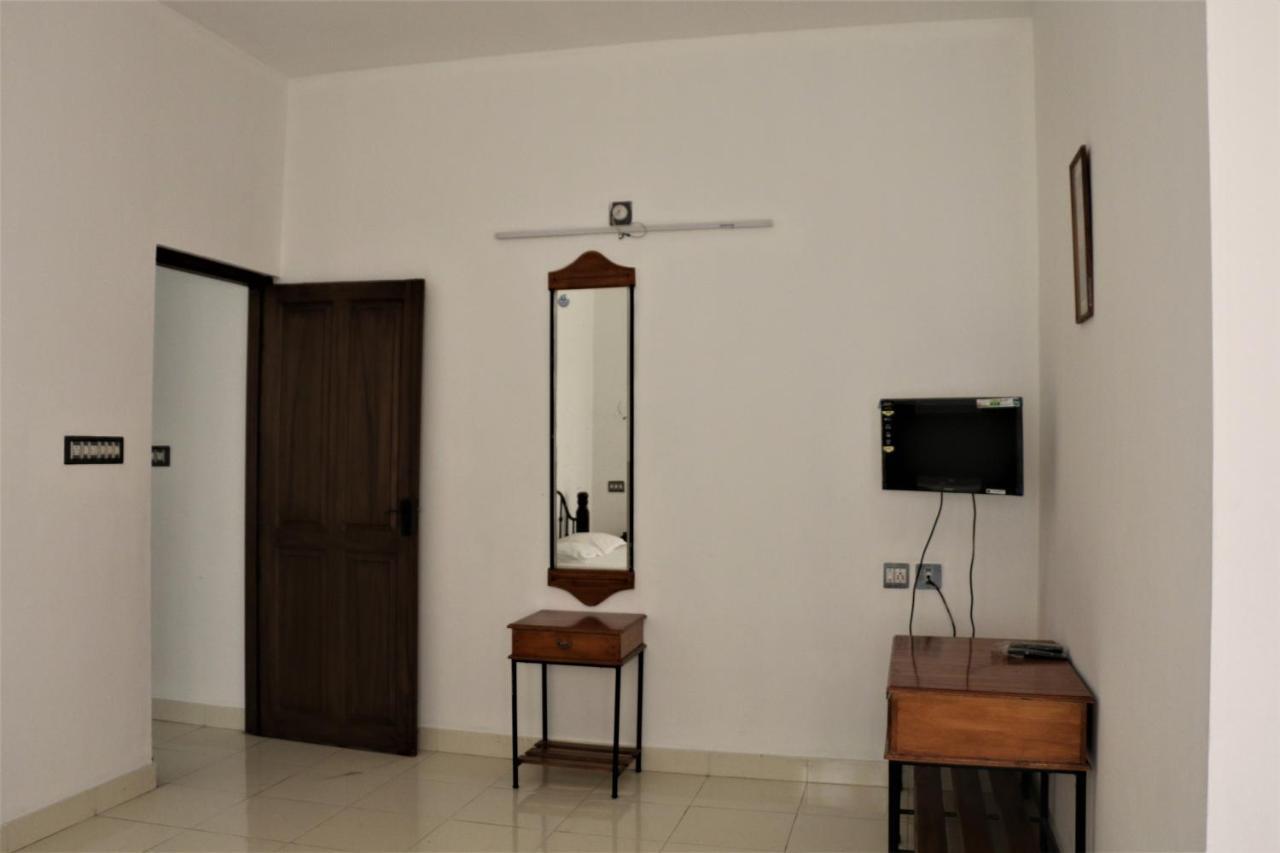 East Coast Hotell Thiruvananthapuram Eksteriør bilde