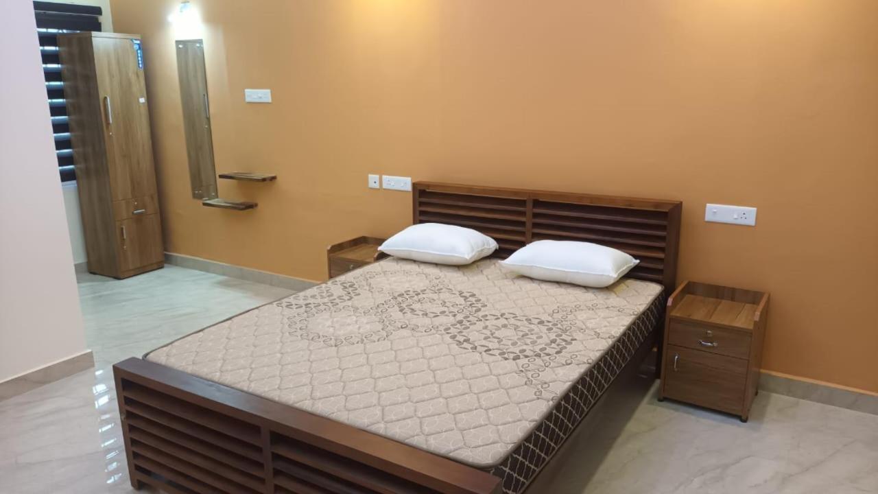 East Coast Hotell Thiruvananthapuram Eksteriør bilde